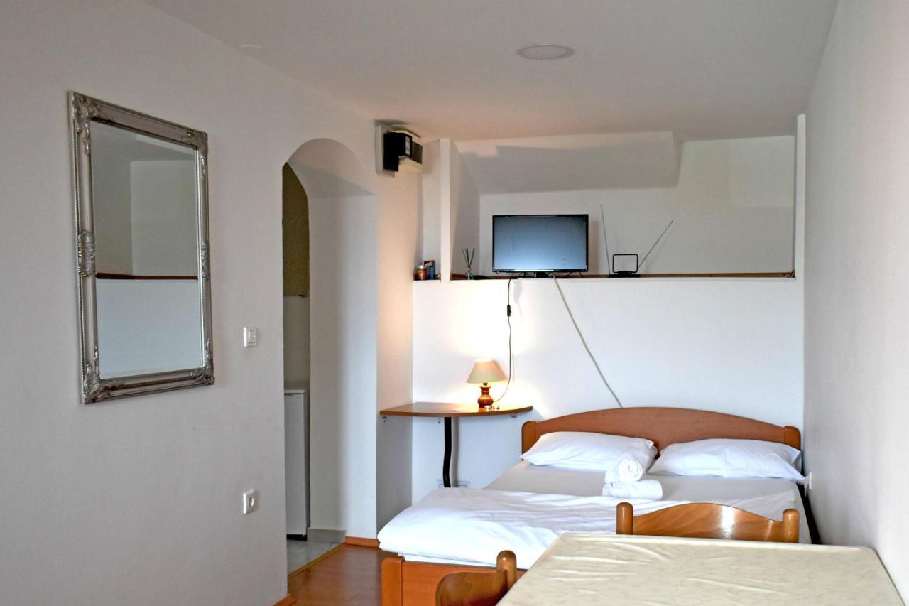 Studio Apartment Tonka Sibenik Exterior photo